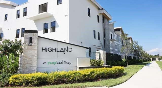 HIGHLAND AT PARK CENTRAL - Residential