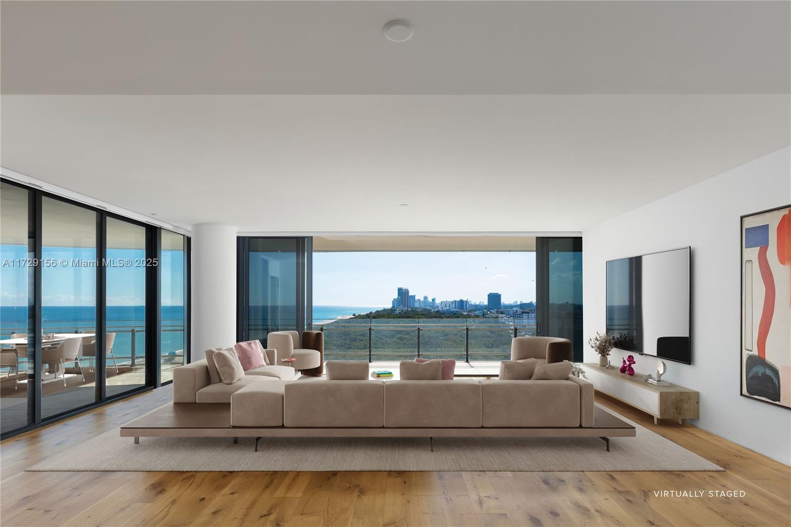 8701 Collins Ave 902