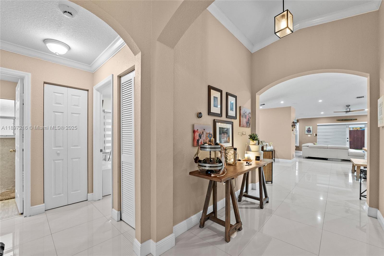 OAK CREEK NORTH REPLAT - Residential Lease