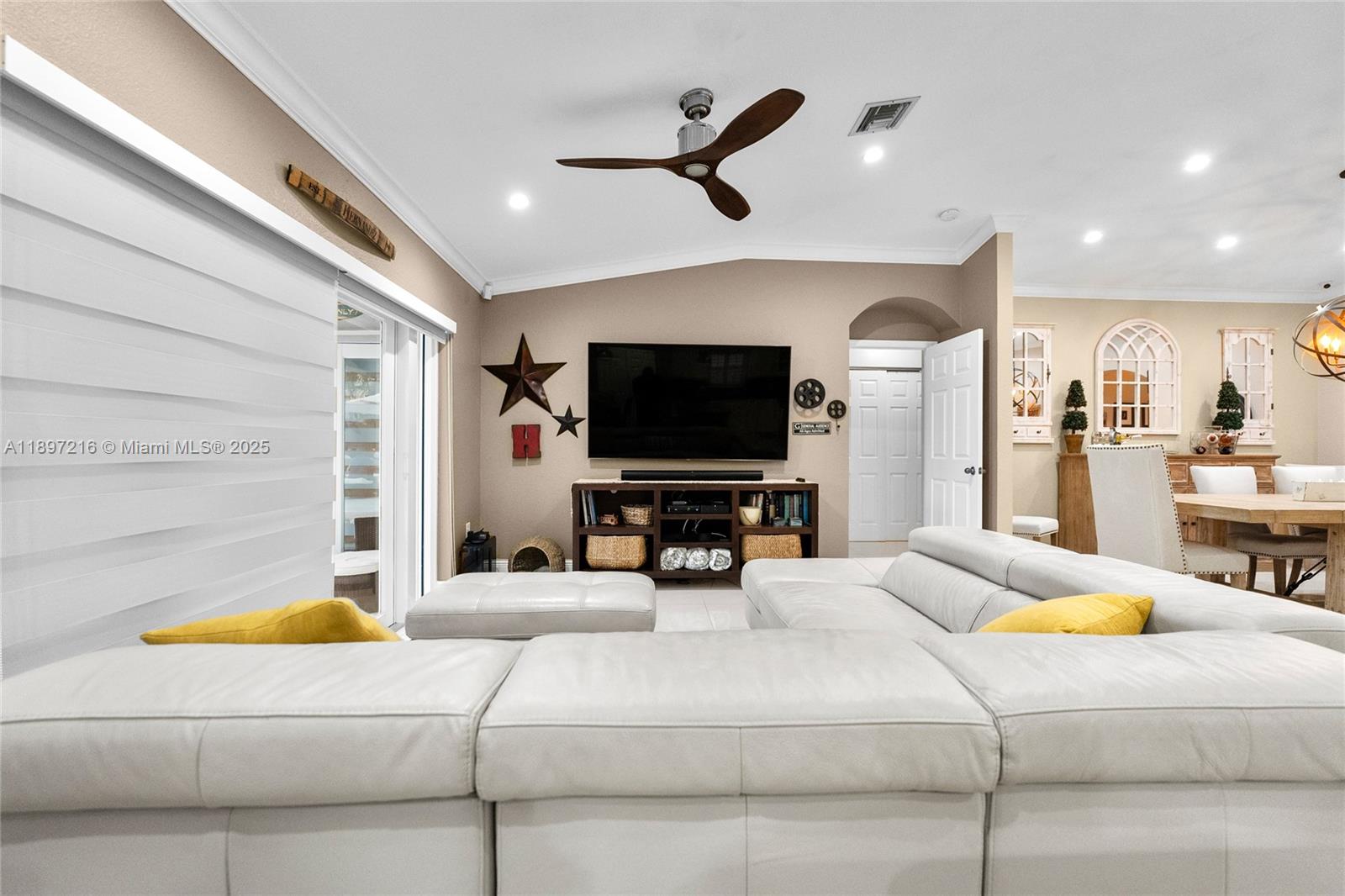OAK CREEK NORTH REPLAT - Residential Lease