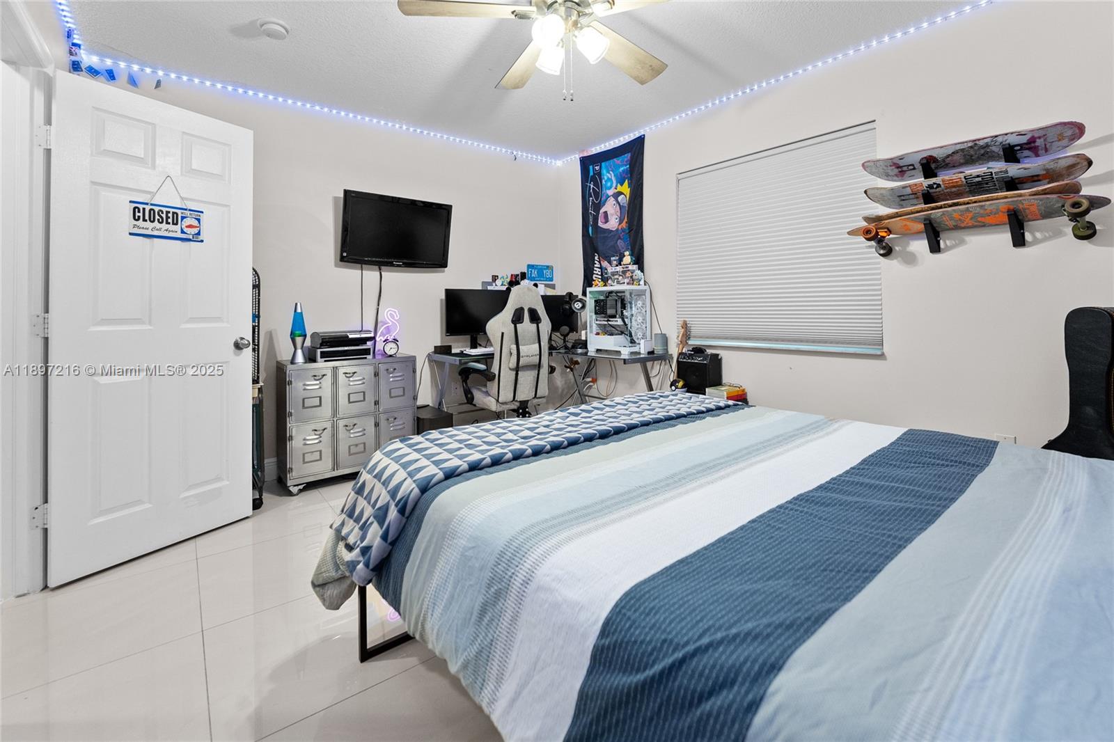 OAK CREEK NORTH REPLAT - Residential Lease
