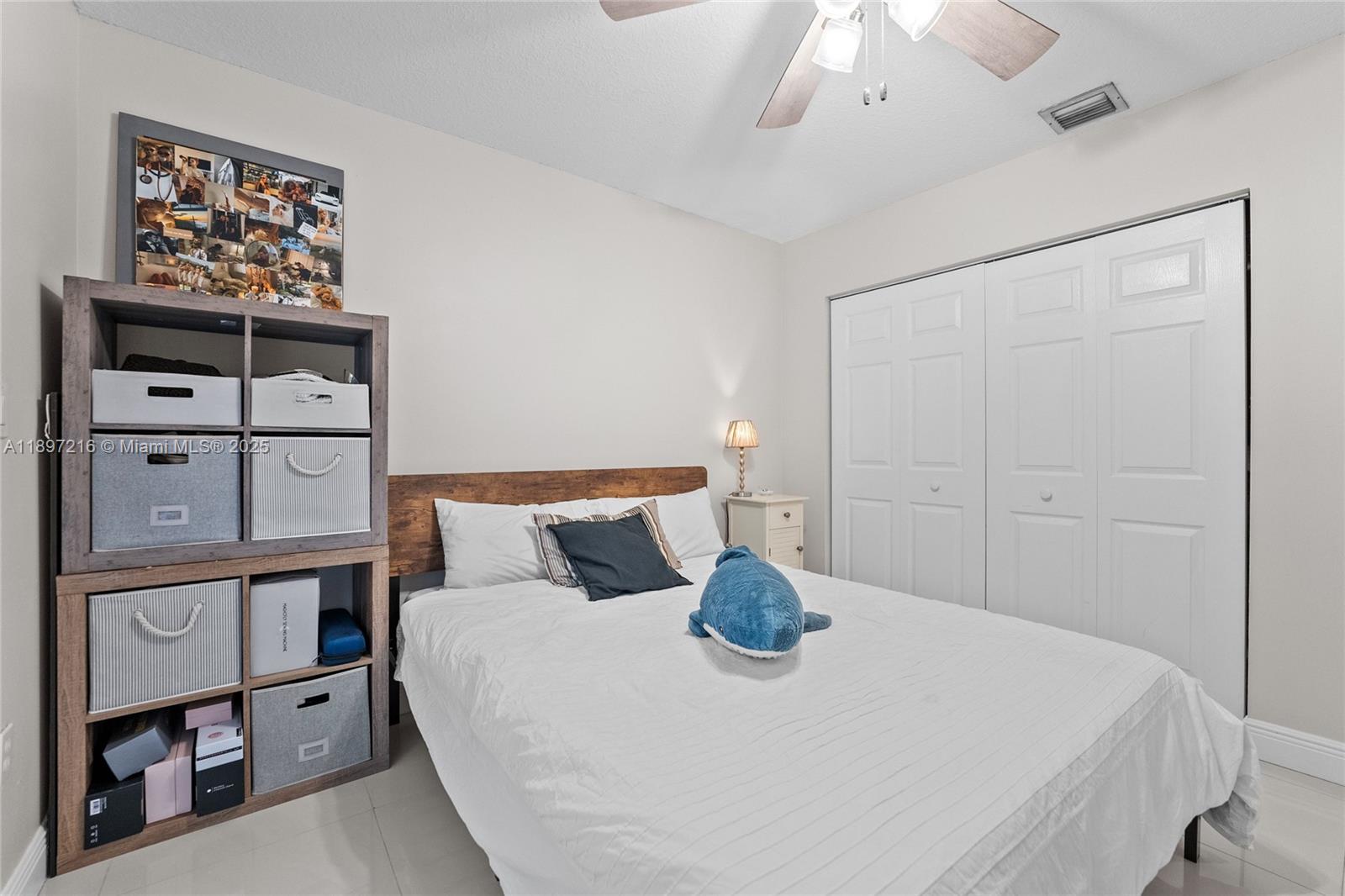OAK CREEK NORTH REPLAT - Residential Lease