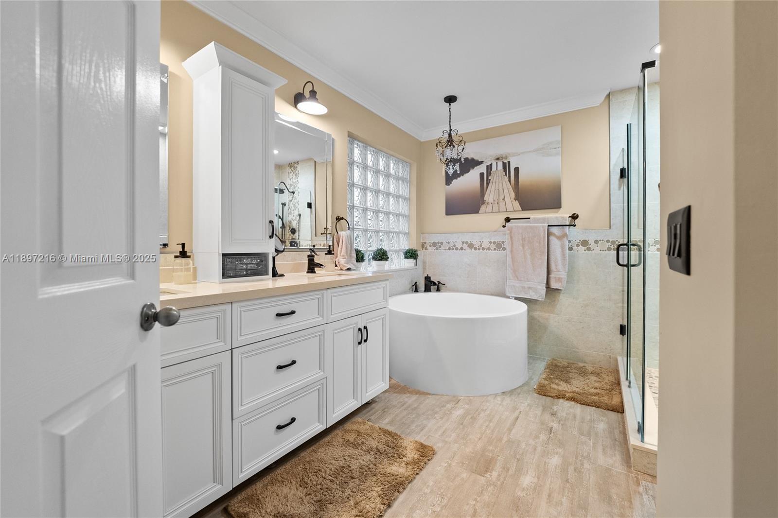 OAK CREEK NORTH REPLAT - Residential Lease