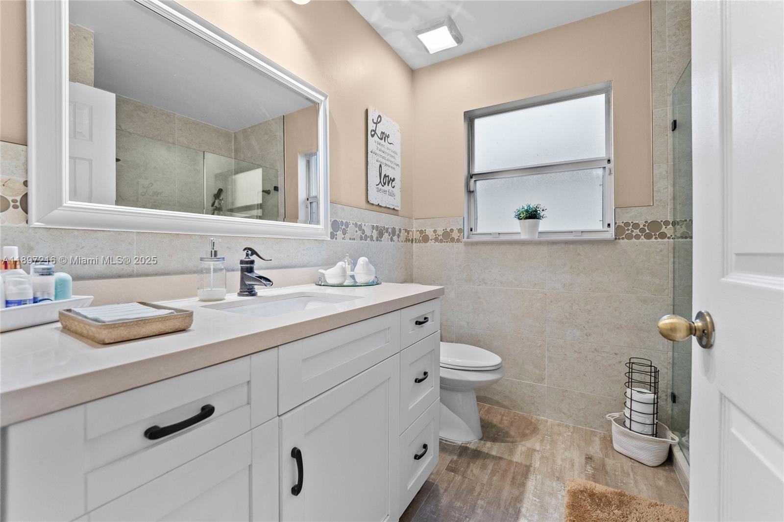 OAK CREEK NORTH REPLAT - Residential Lease