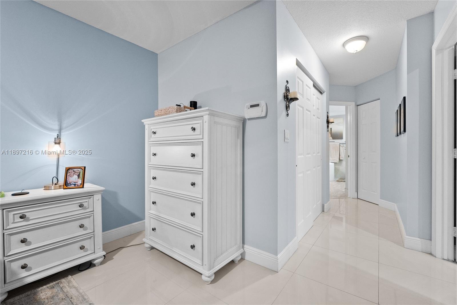 OAK CREEK NORTH REPLAT - Residential Lease