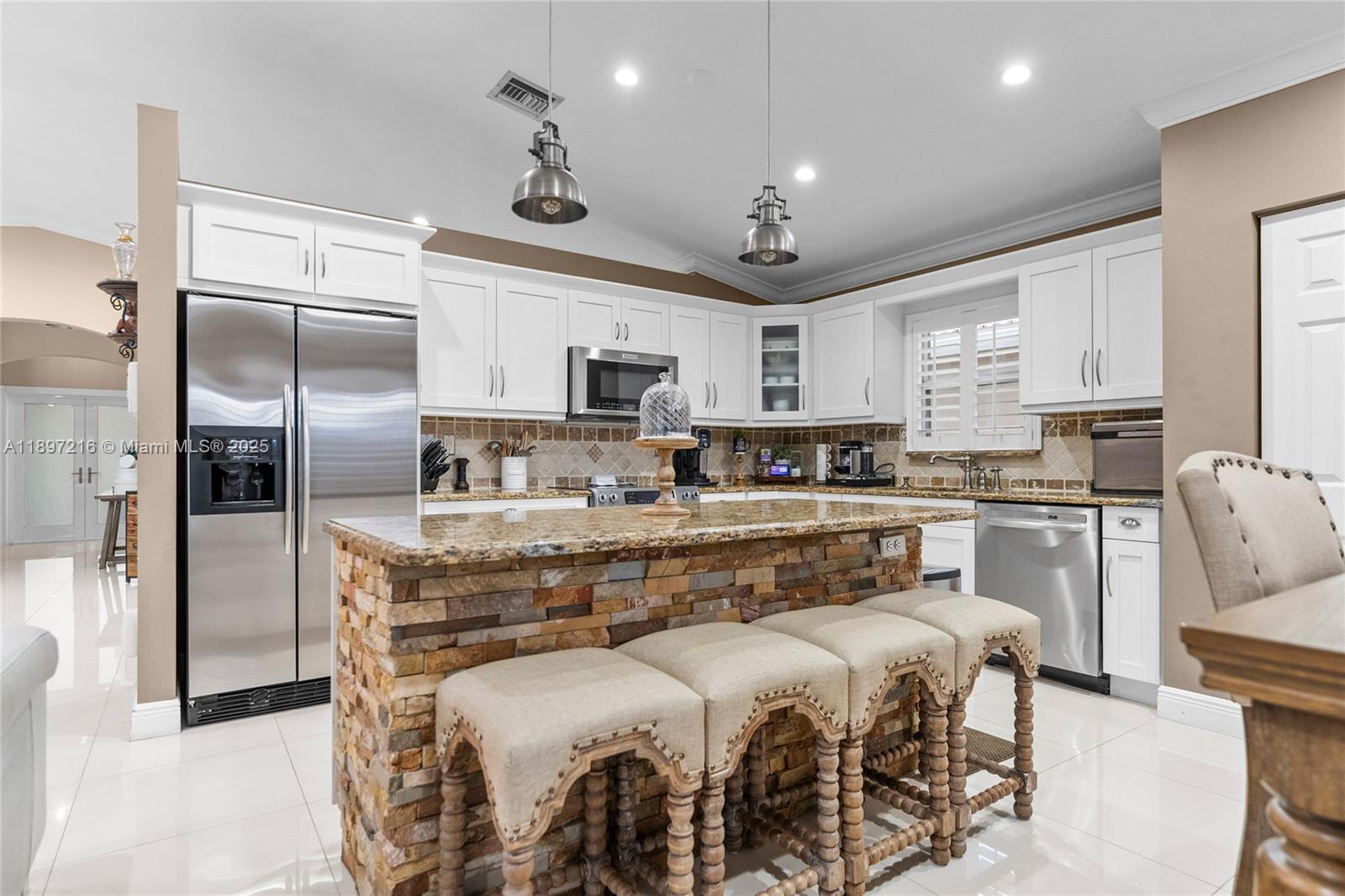 OAK CREEK NORTH REPLAT - Residential Lease