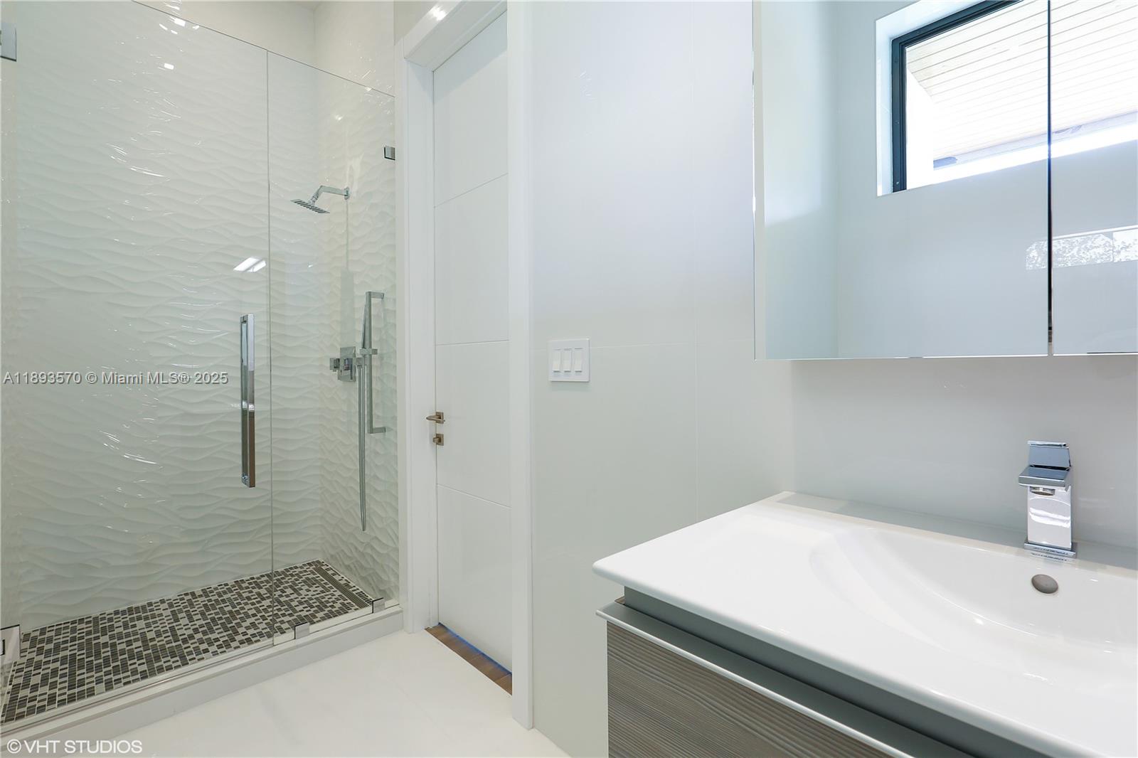 COCOPLUM SEC 2 PLAT B - Residential Lease