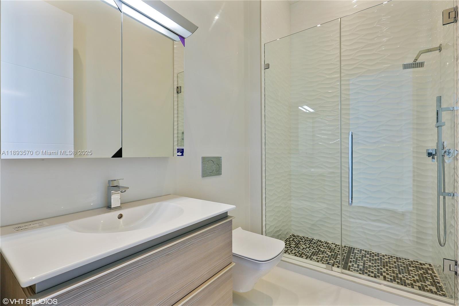 COCOPLUM SEC 2 PLAT B - Residential Lease