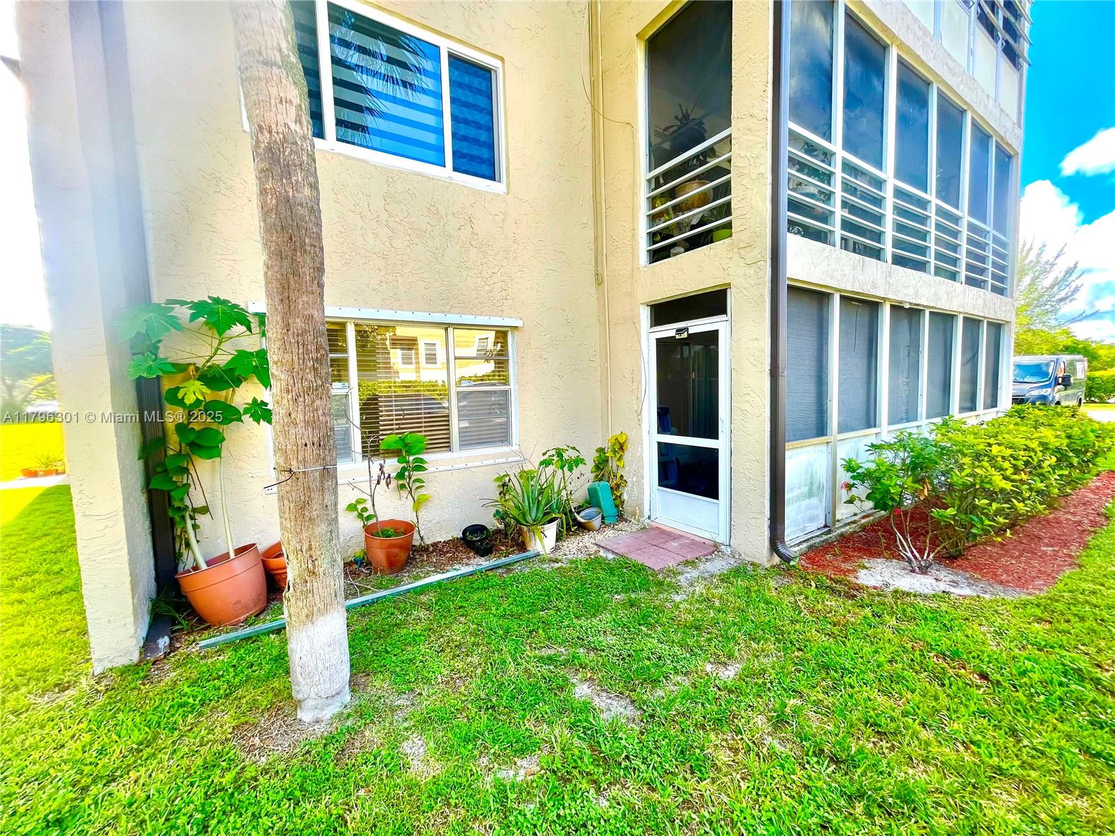 2700 Riverside Dr 101-B