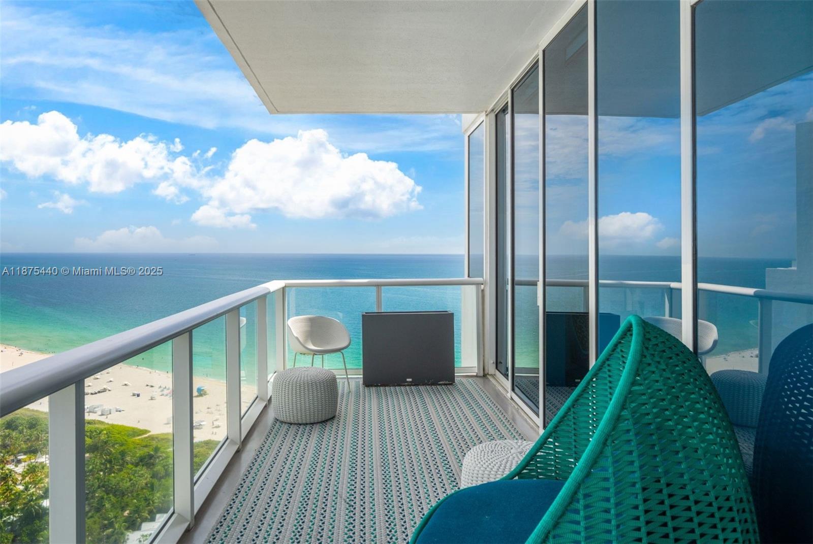 CONTINUUM ON SOUTH BEACH - Residential