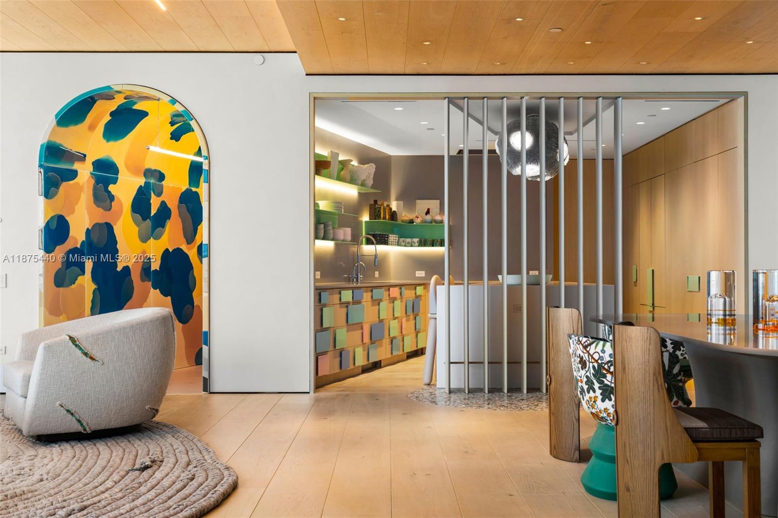 CONTINUUM ON SOUTH BEACH - Residential