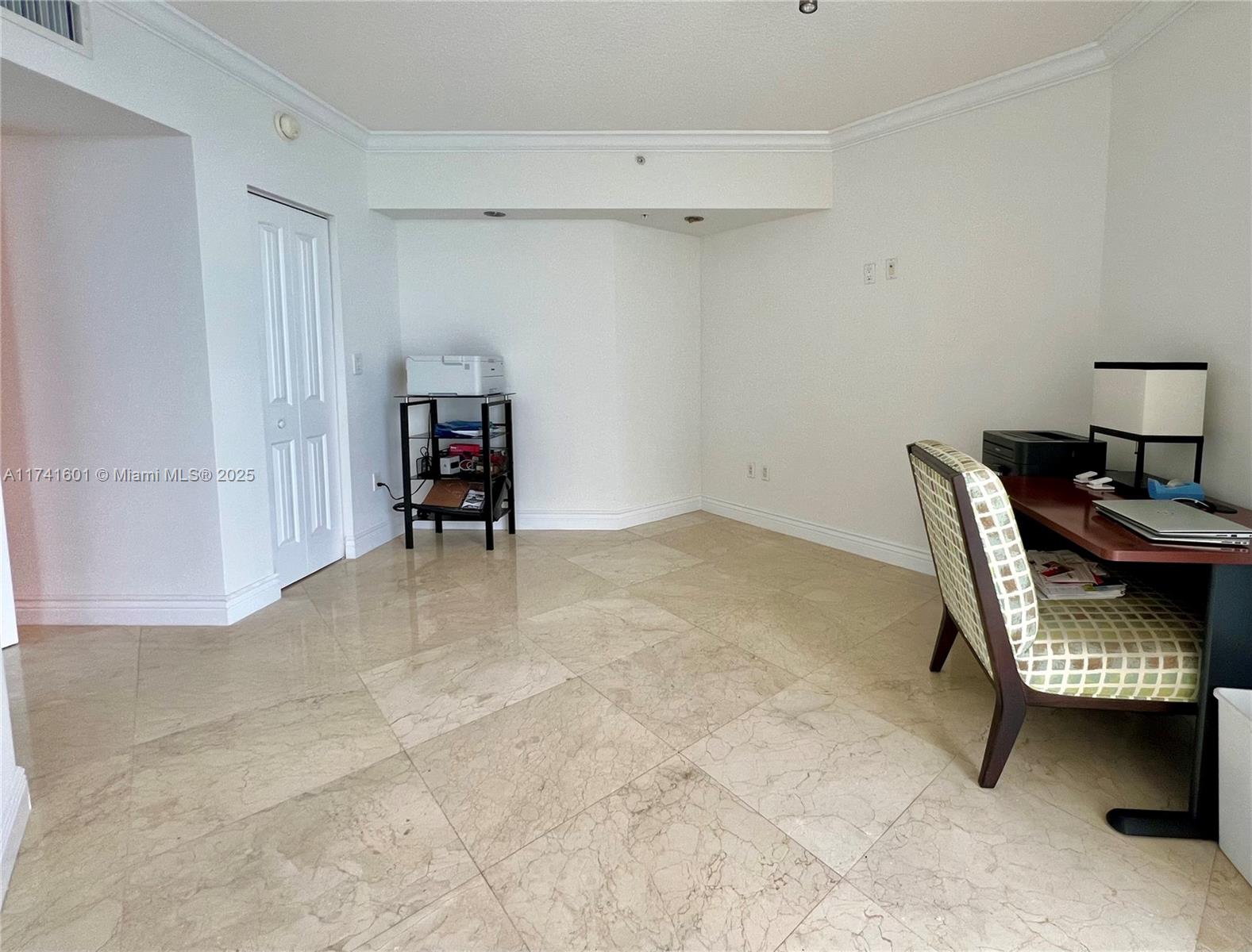 LA PERLA CONDO - Residential