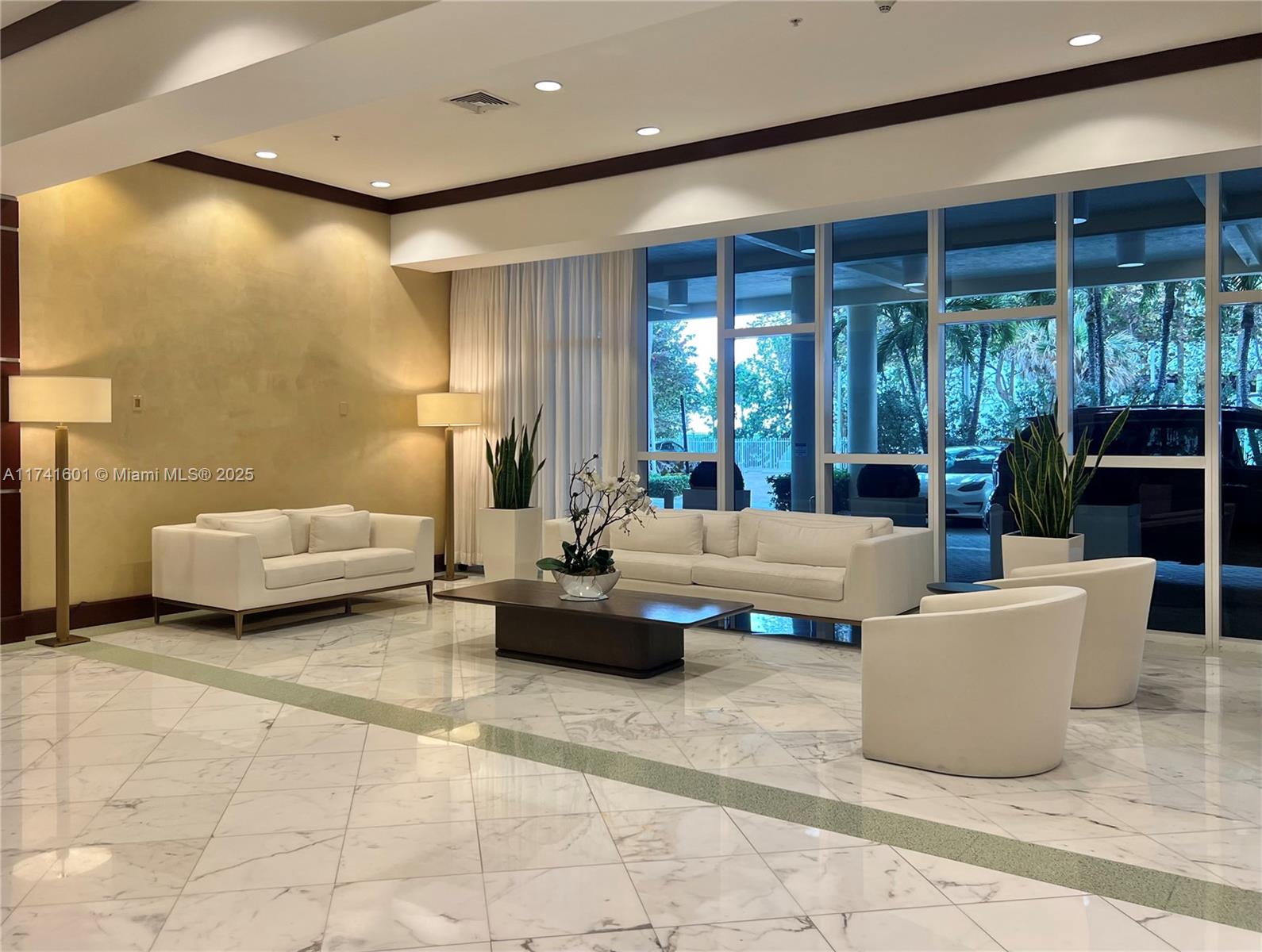 LA PERLA CONDO - Residential