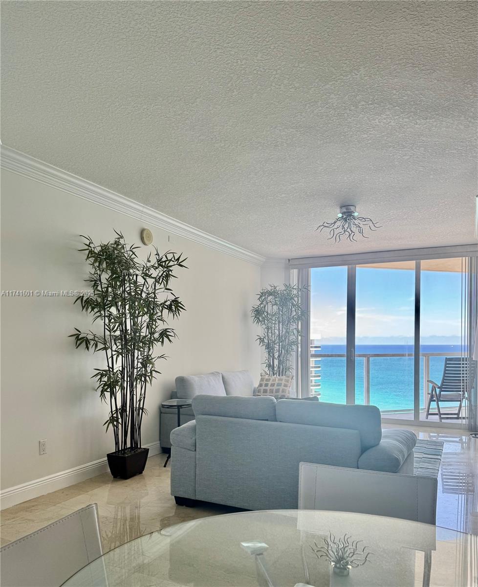 16699 Collins Ave 2806