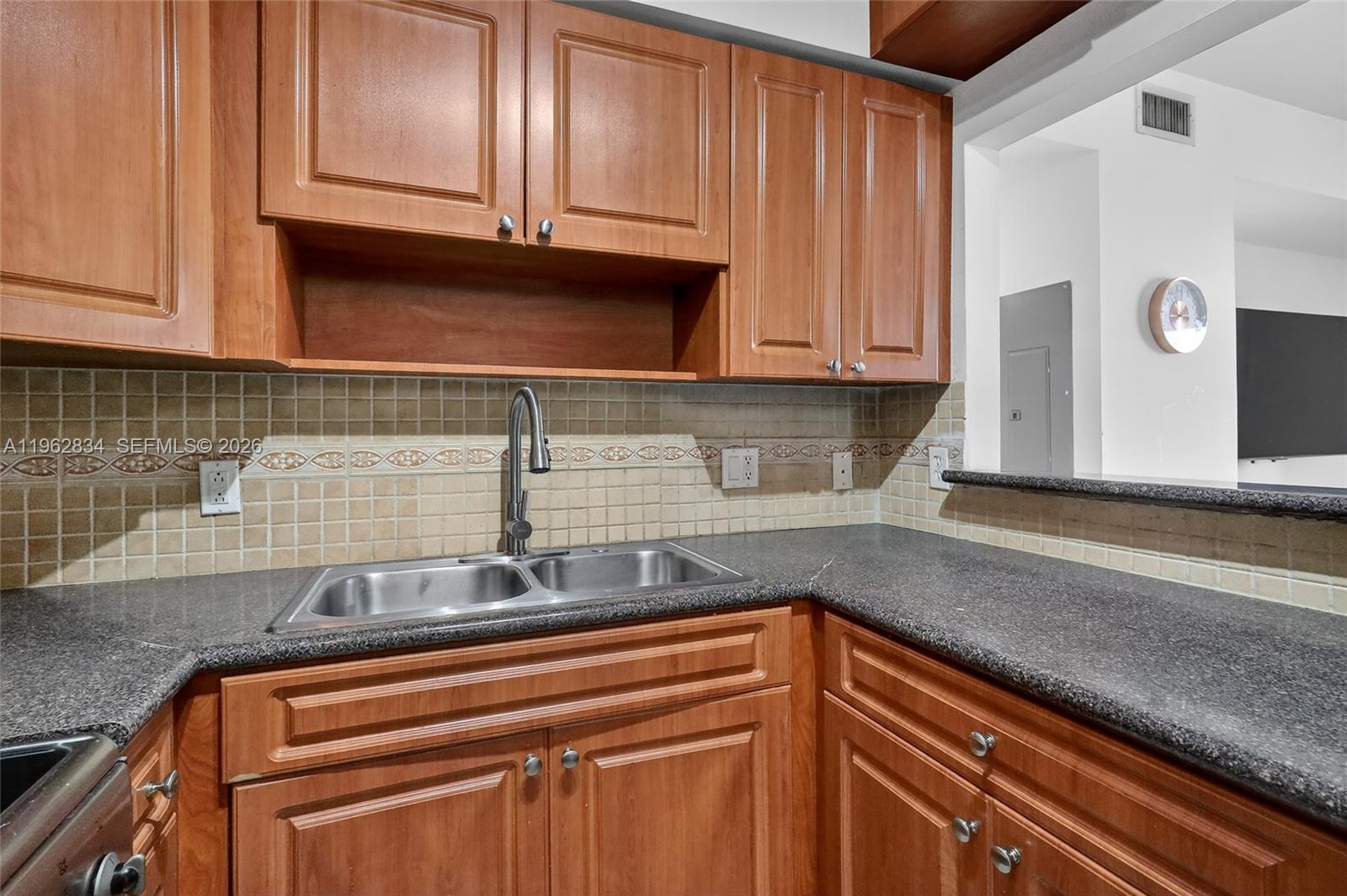 RIVER BREEZE CONDO - Residential