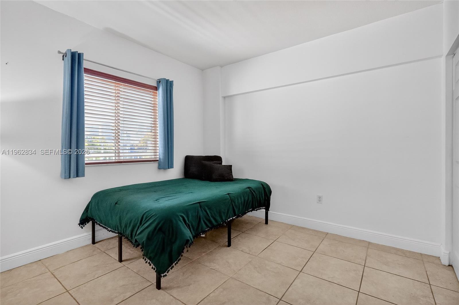 RIVER BREEZE CONDO - Residential