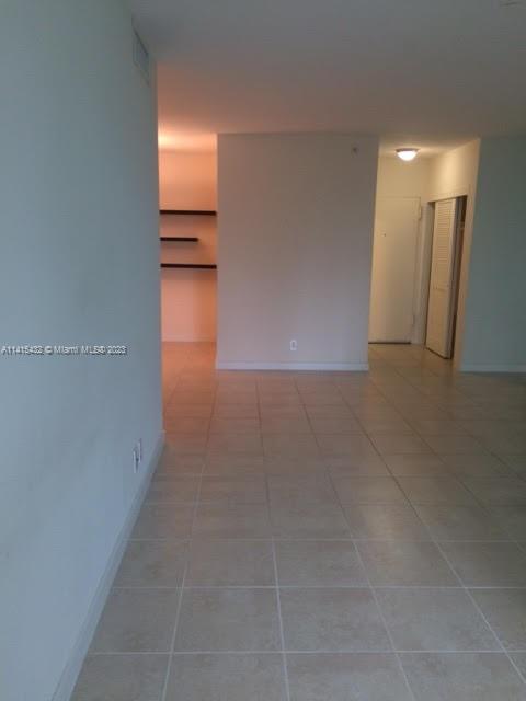 RESIDENCES ON HOLLYWOOD B - Residential