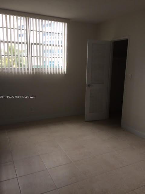 RESIDENCES ON HOLLYWOOD B - Residential