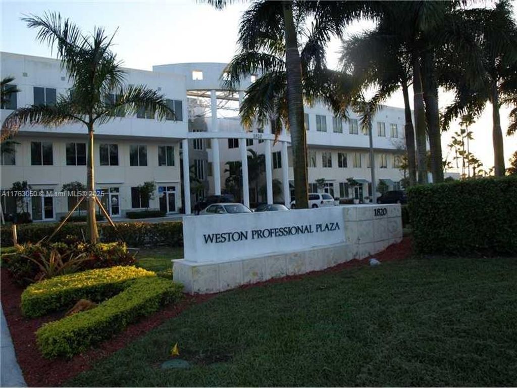 Photo of 1820 N Corporate Lakes Blvd, Weston, FL 33326 (MLS # A11763050)