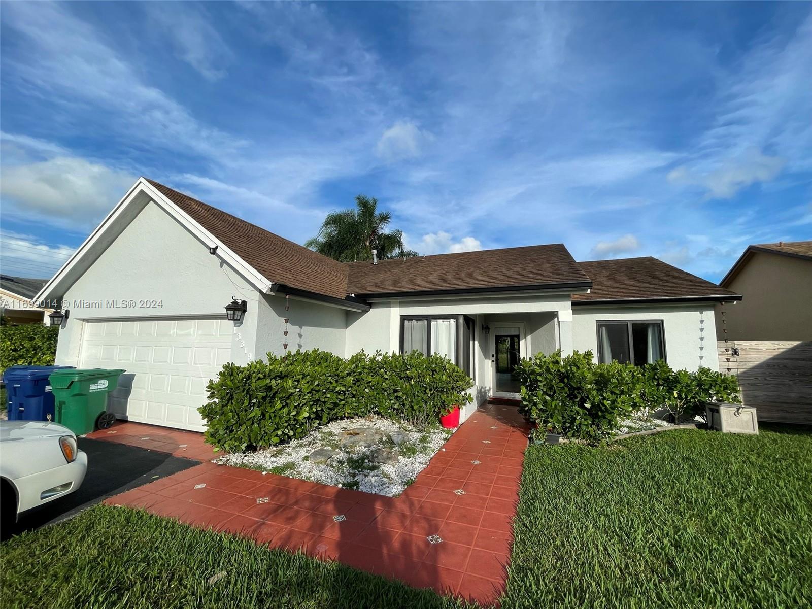 13319 Sw 112th Ct Ct, Miami, Broward County, Florida - 3 Bedrooms  
2 Bathrooms - 