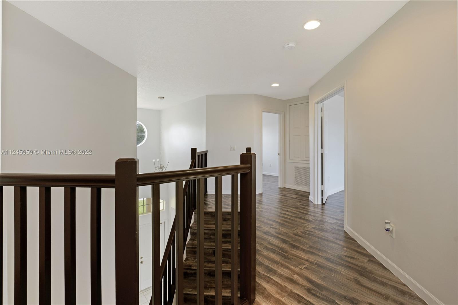 BOCA FALLS - Residential Lease