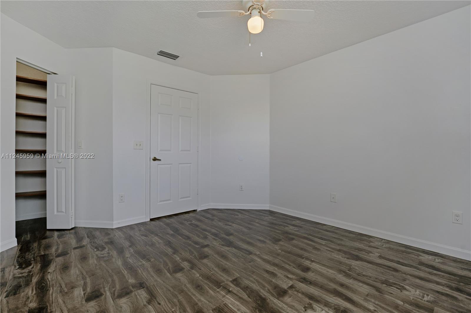 BOCA FALLS - Residential Lease