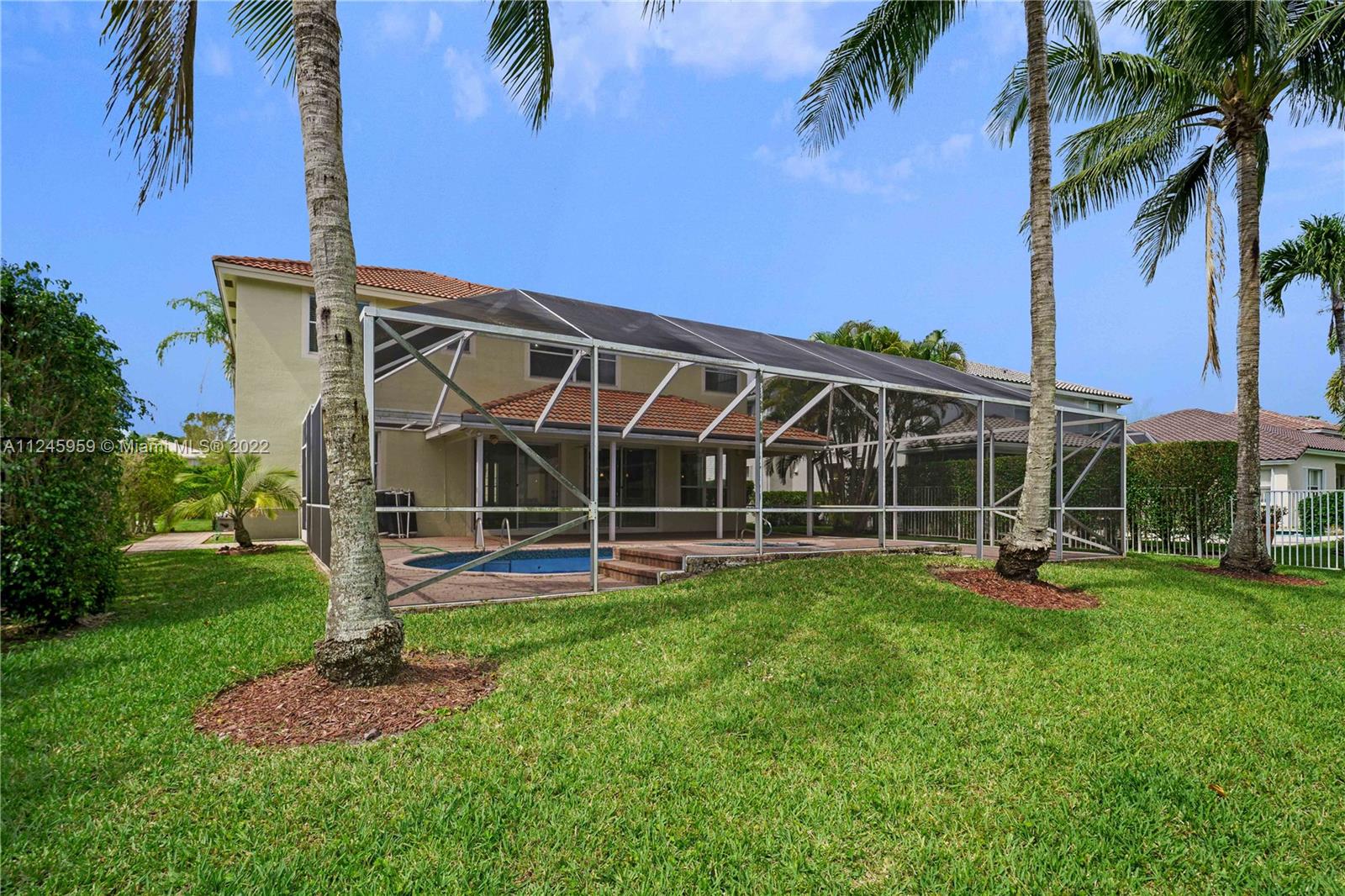 BOCA FALLS - Residential Lease