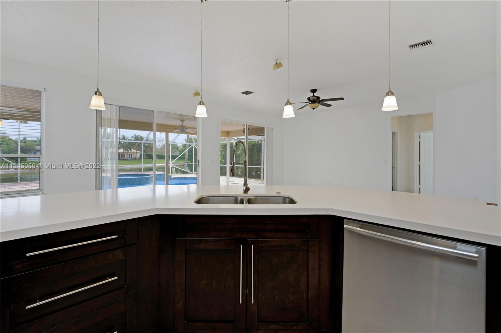 BOCA FALLS - Residential Lease