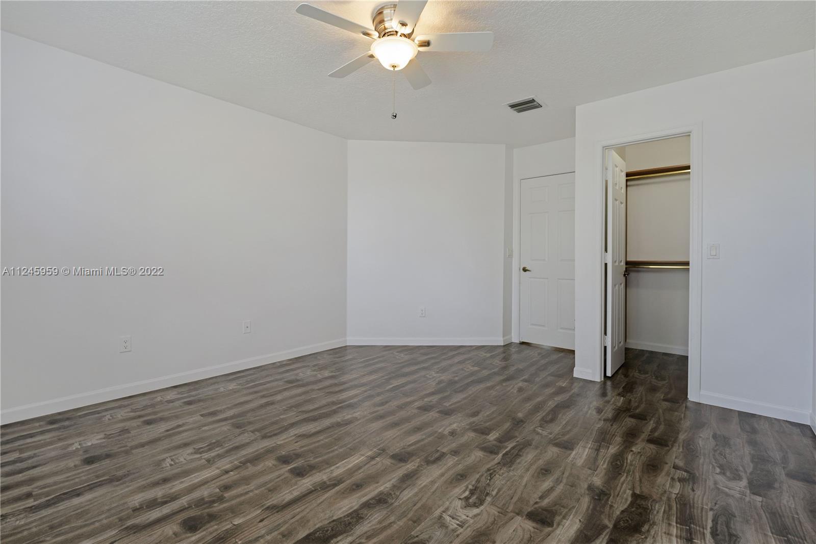 BOCA FALLS - Residential Lease