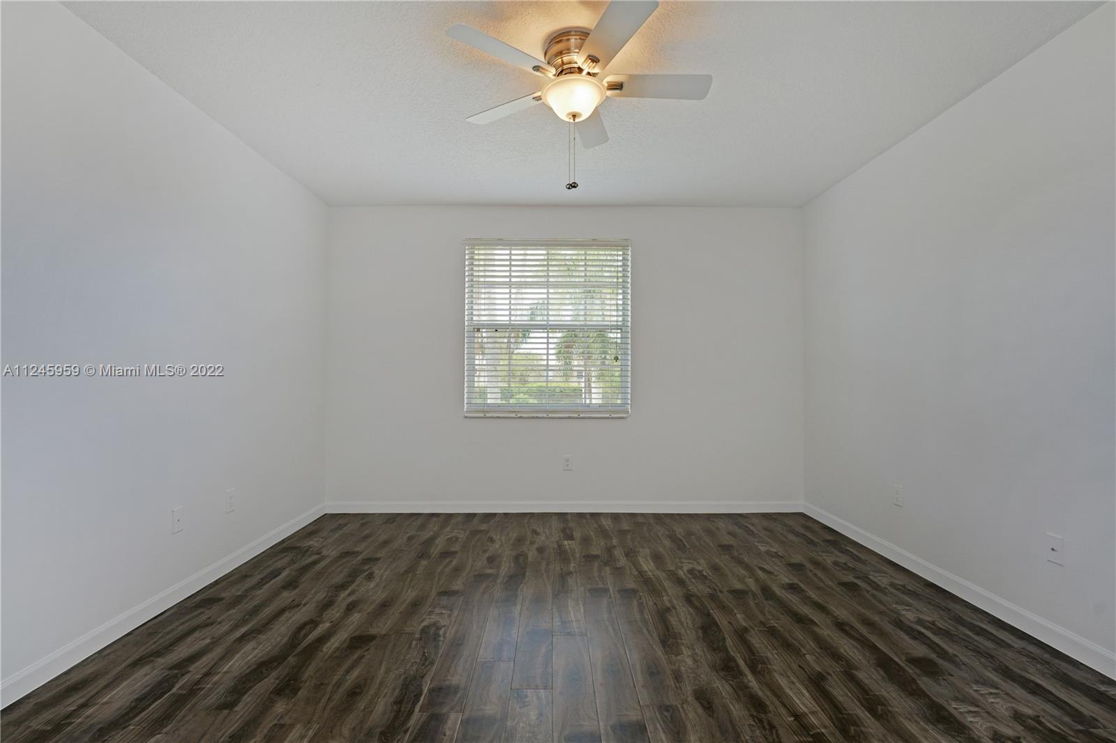 BOCA FALLS - Residential Lease