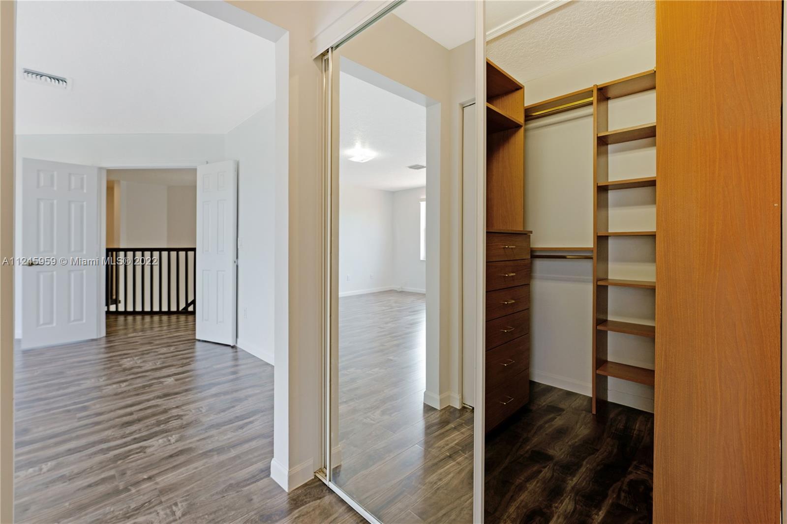 BOCA FALLS - Residential Lease