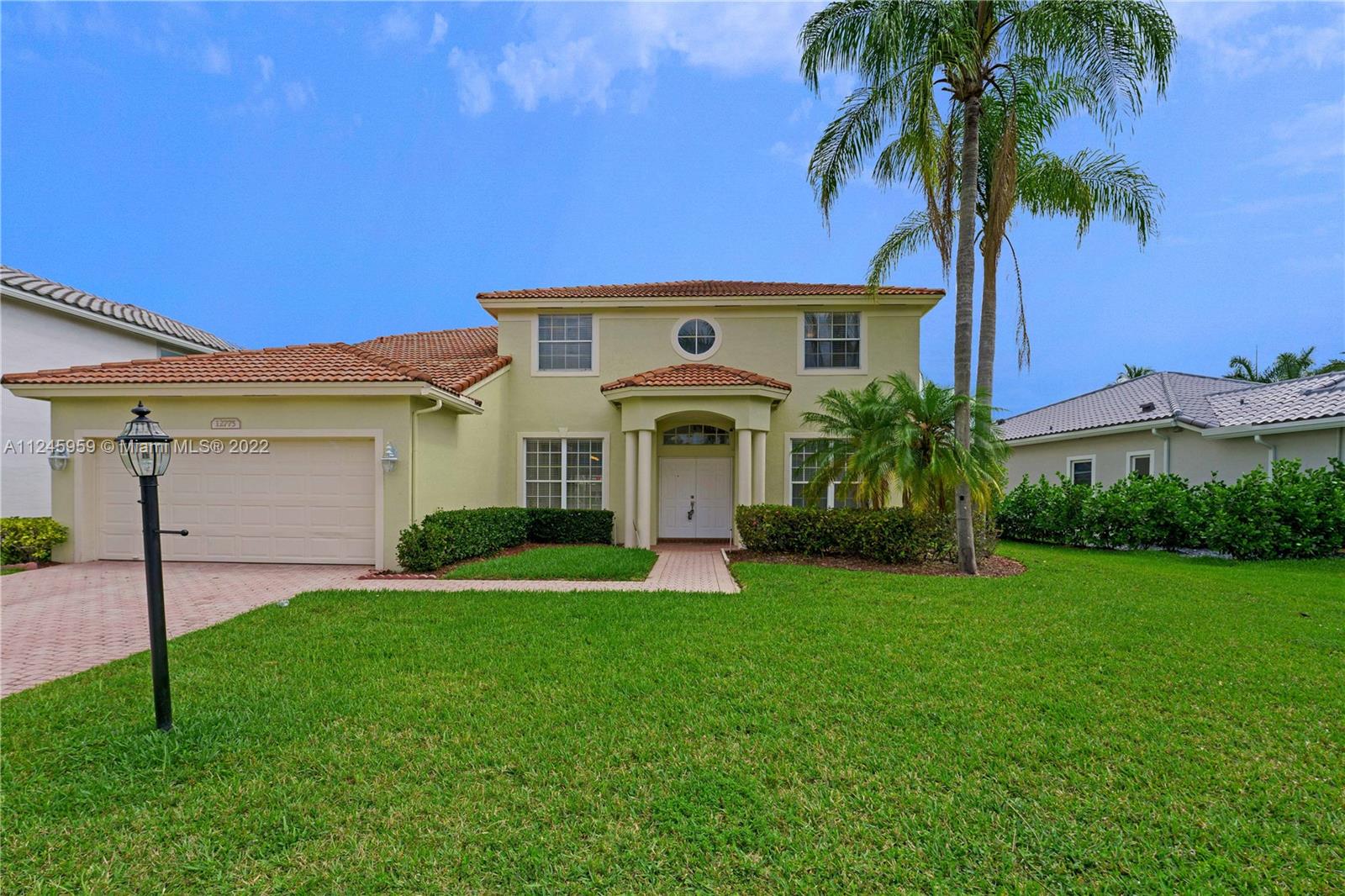 BOCA FALLS - Residential Lease