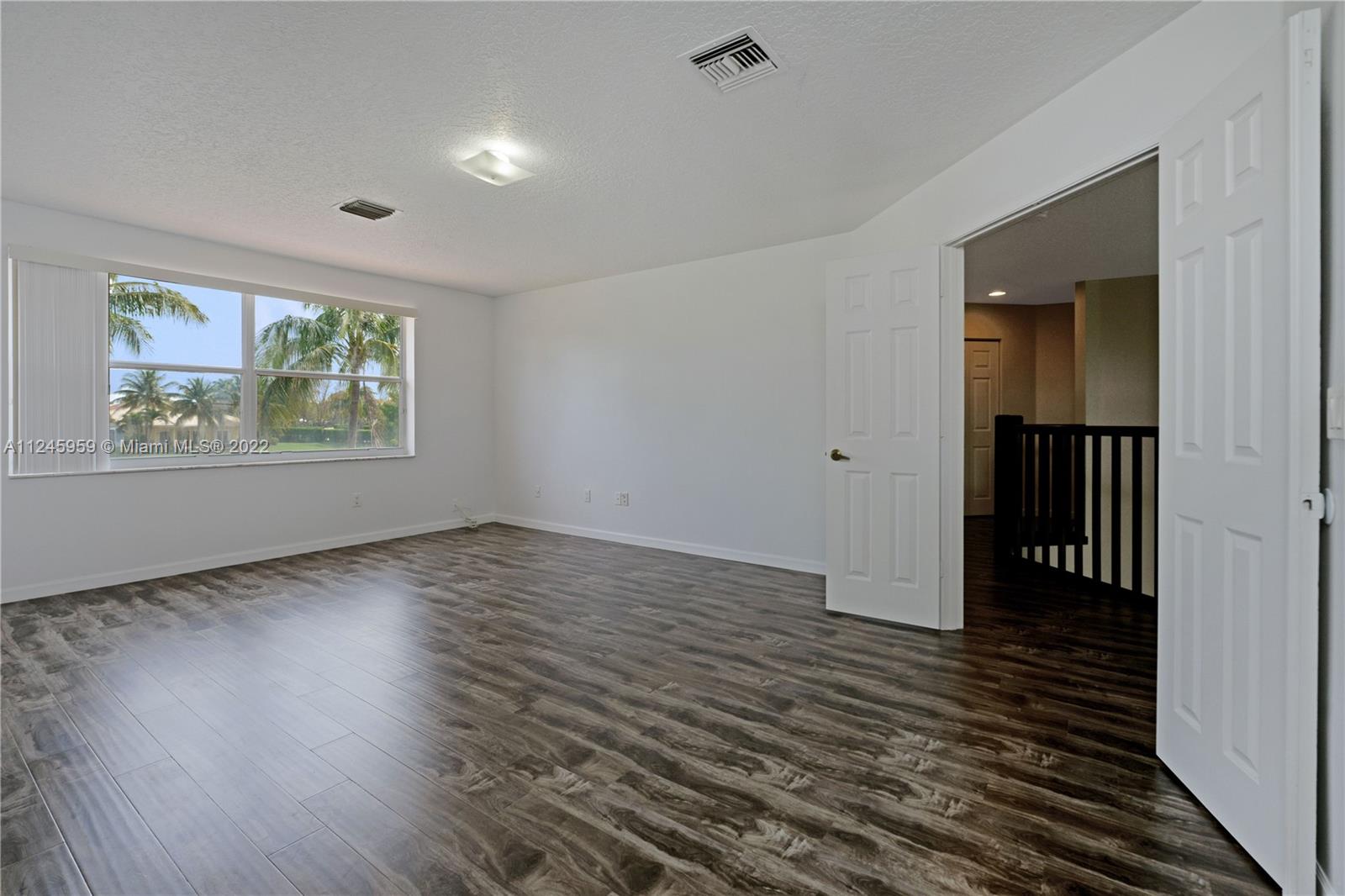 BOCA FALLS - Residential Lease