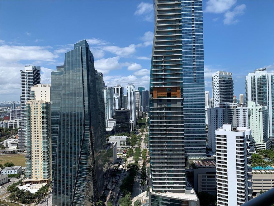 Fabulous location and views! Spacious 2 bedroom/ 2 bath unit awaits in a recently renovated building. TWO parking spots included. There are only two units per floor in each tower, so great privacy and safety. Comfortable kitchen with large open living/dining area including a wet bar. Master has two closets (one is a walk-in) and master bath includes two sinks. Fitness room, pool and common area all beautifully remodeled. Don't miss out on this incredible unit with spectacular city and water views.