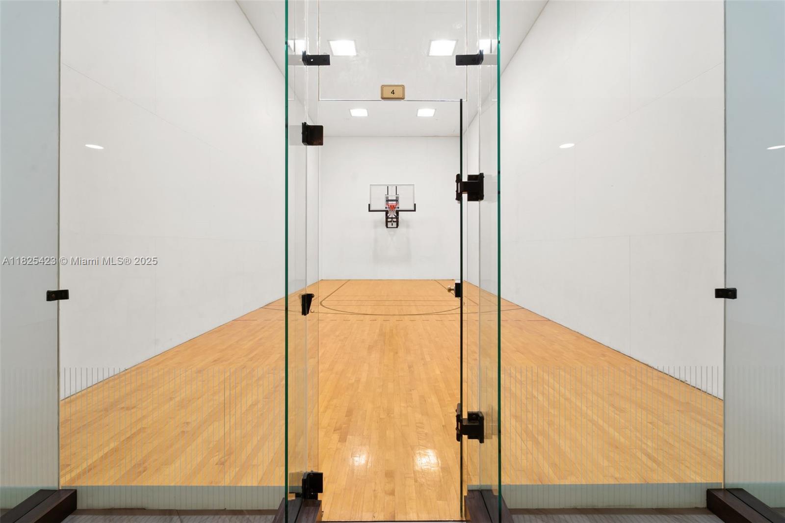 HAMPTONS WEST CONDO - Residential