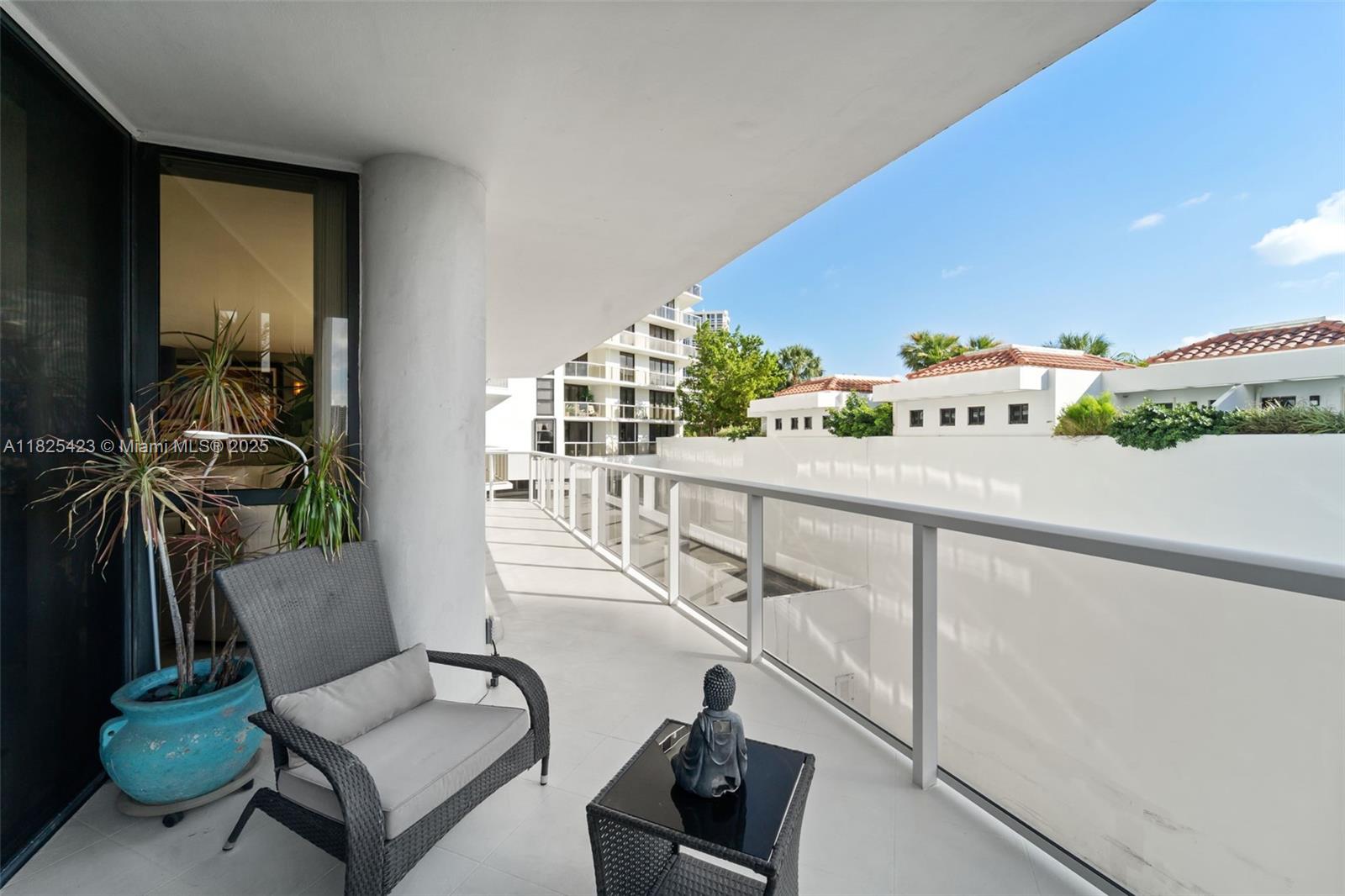 HAMPTONS WEST CONDO - Residential