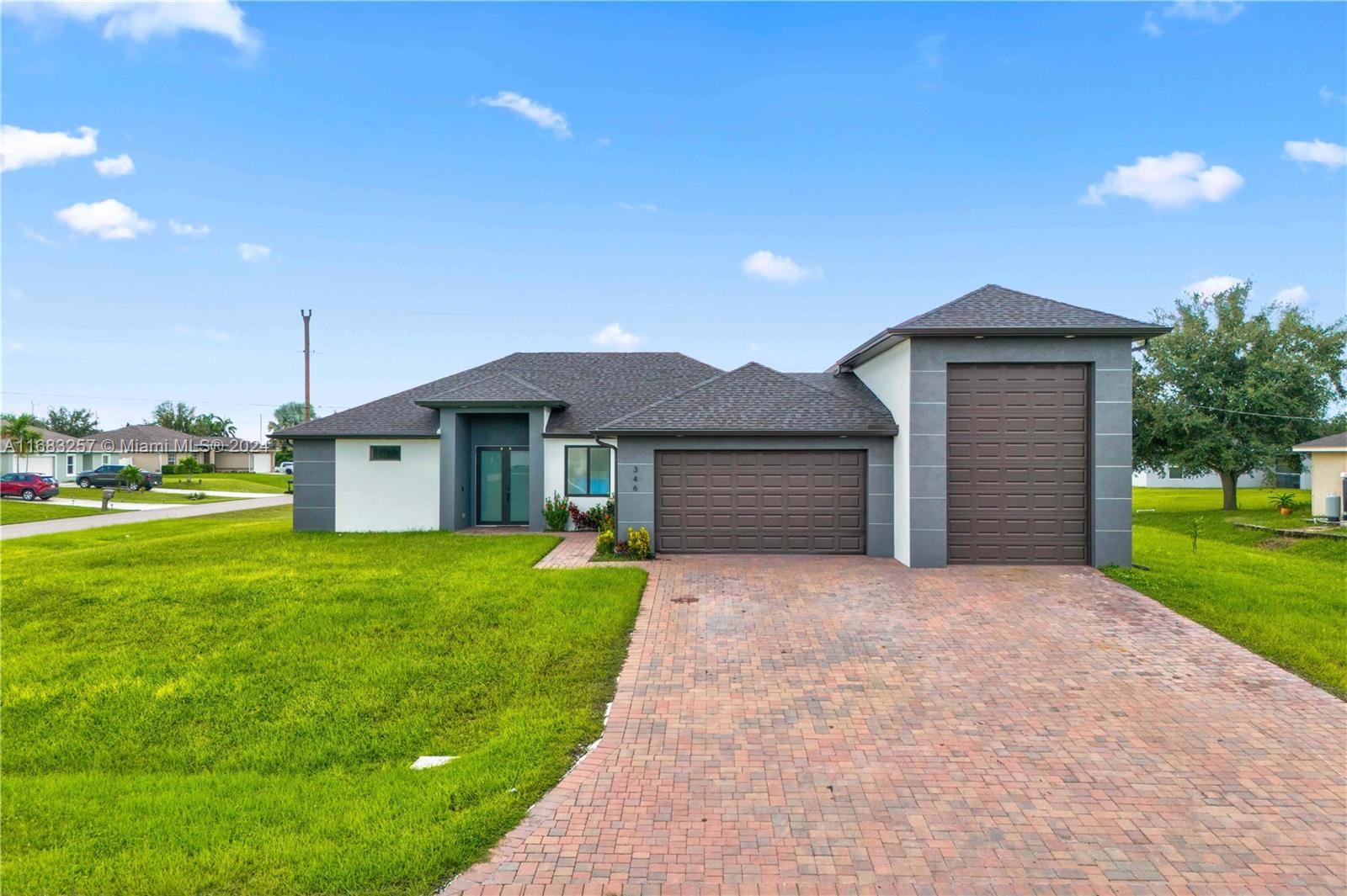 346 Ne 30th St, Cape Coral, Lee County, Florida - 3 Bedrooms  
2 Bathrooms - 