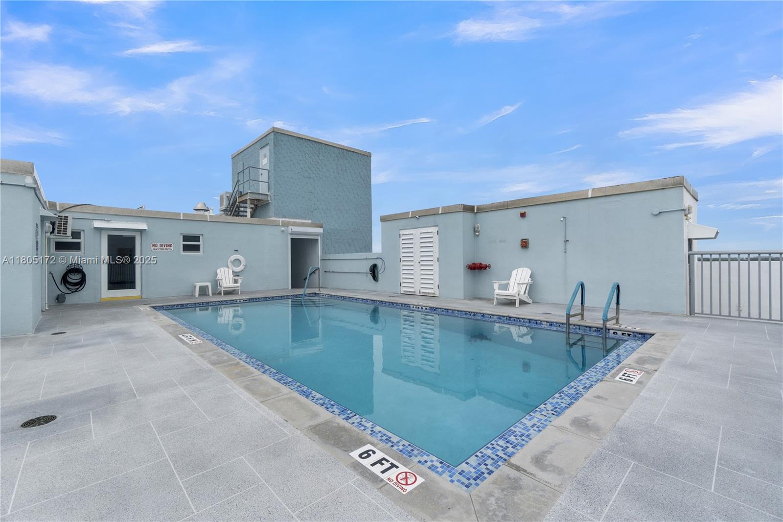 EDGEWATER BEACH TOWERS CO - Residential Lease