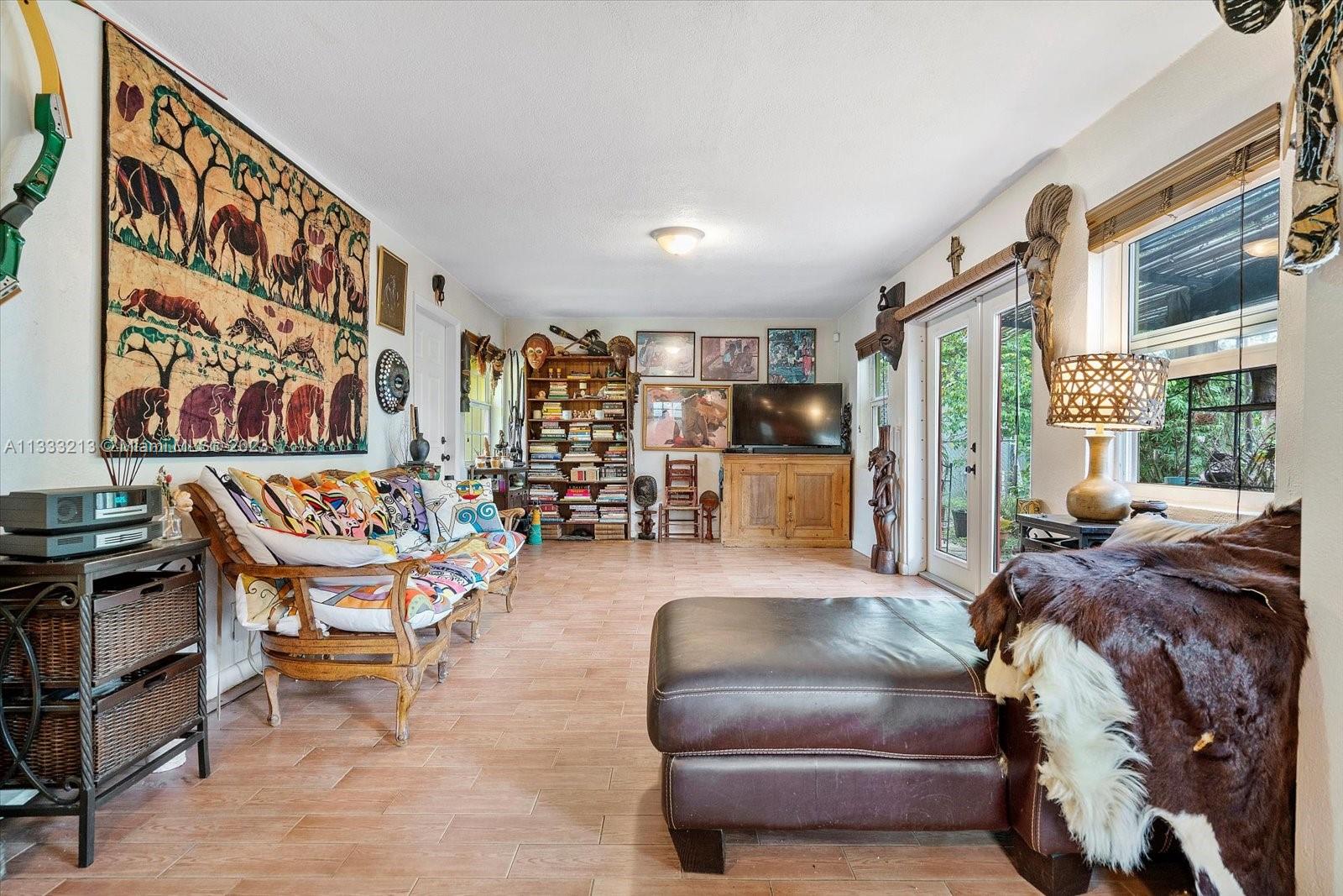 MIRAMAR SEC 3 - Residential