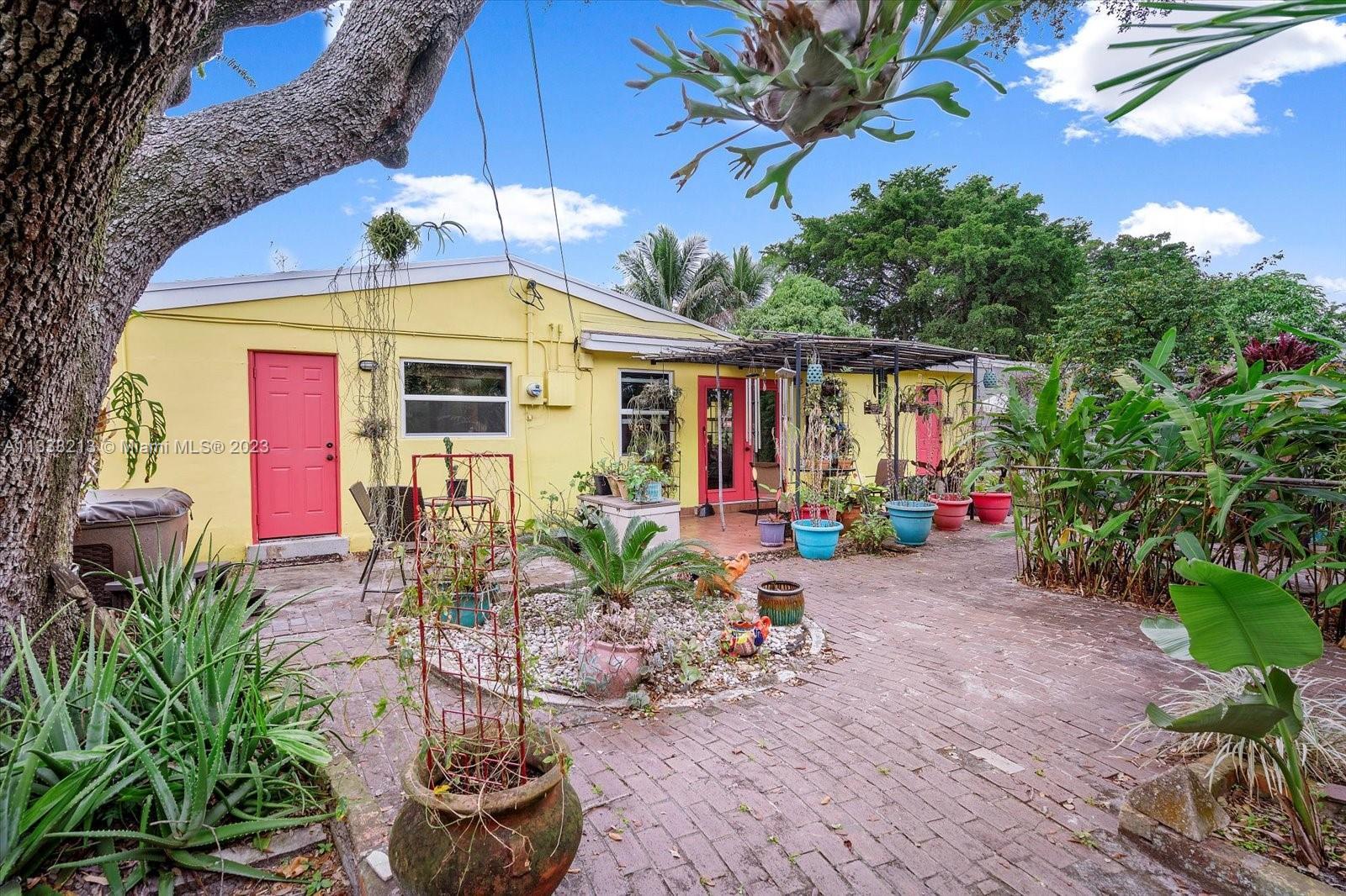 MIRAMAR SEC 3 - Residential