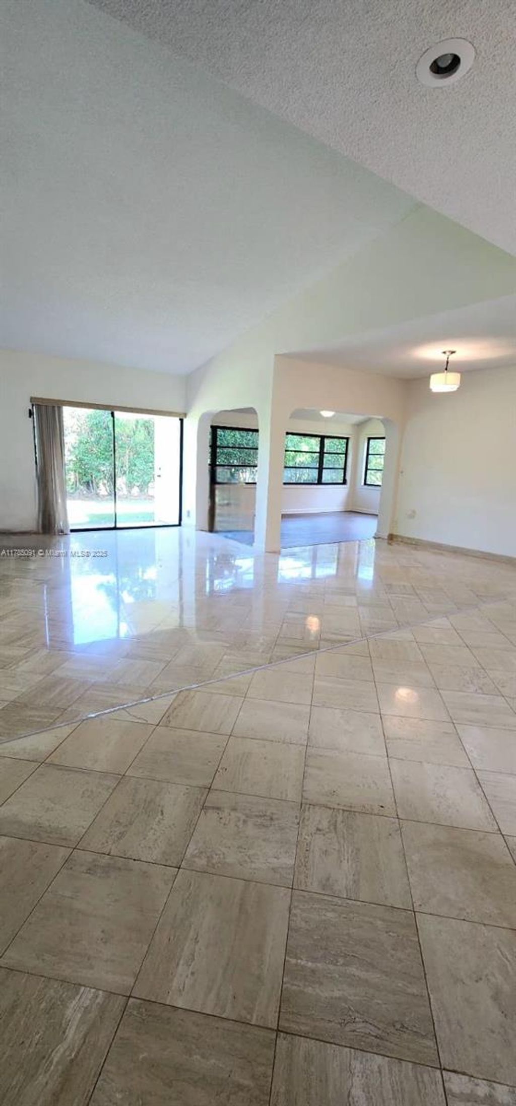 Photo of 22310 Cameo Dr E, Boca Raton, FL 33433 (MLS # A11785091)