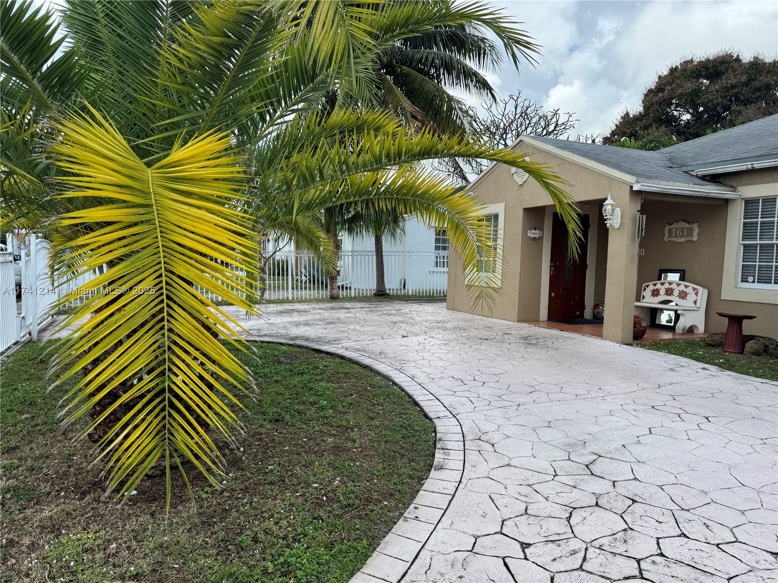 Photo 1 of 761 Ne 4th Pl, Hialeah, Florida, $549,900, Web #: 11741214