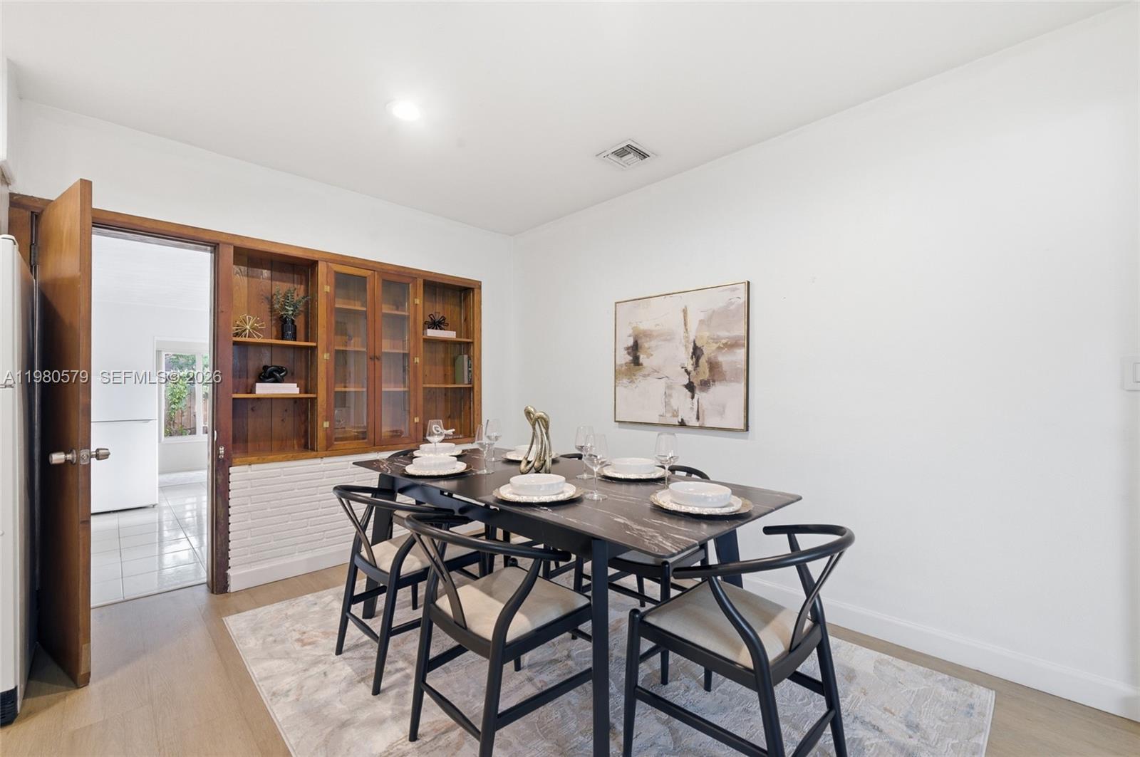 WELWYN MANOR - Residential