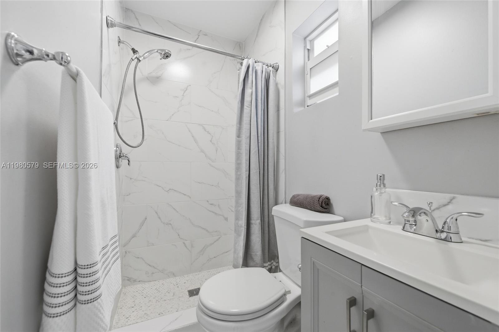 WELWYN MANOR - Residential