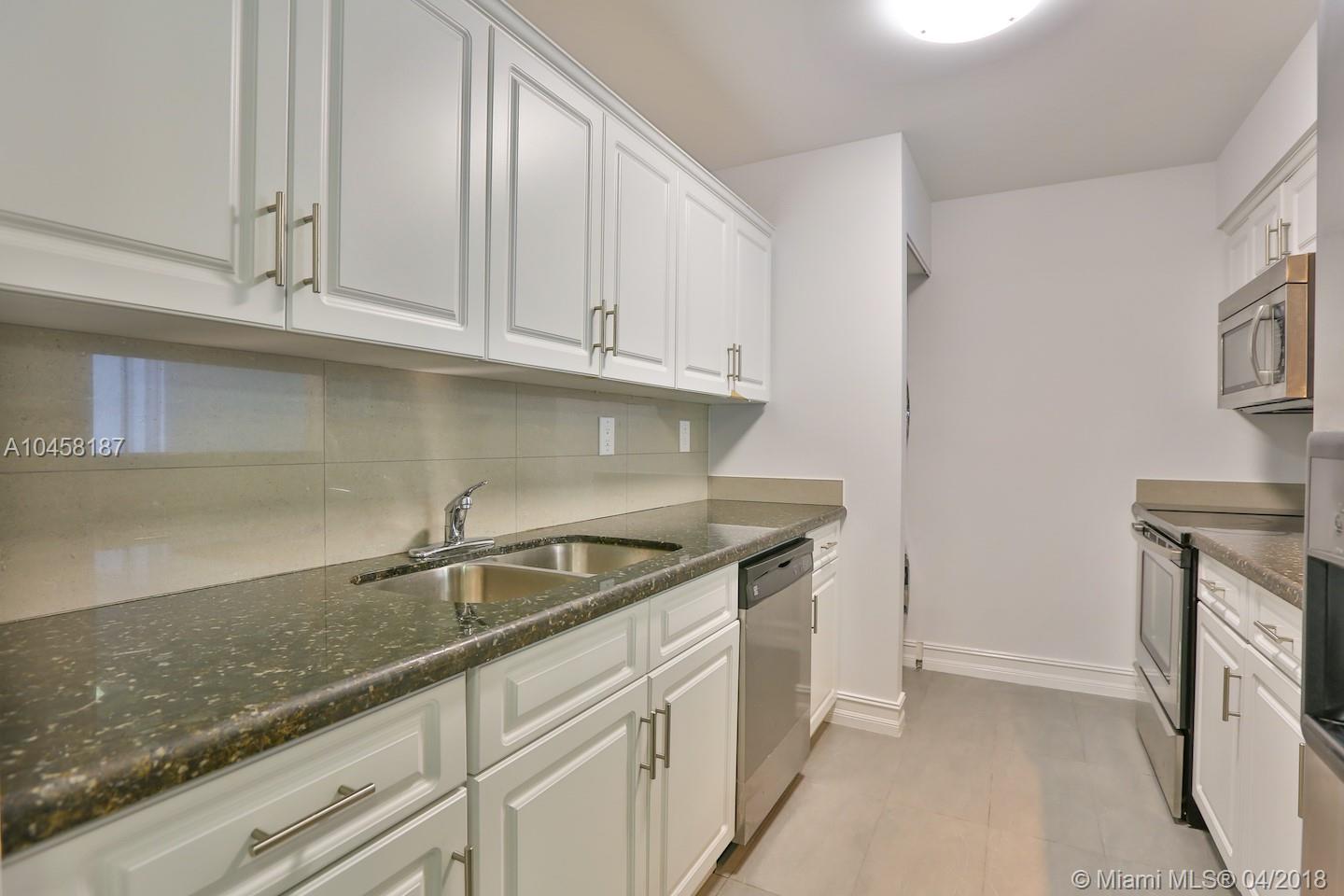 THE ROYAL CLUB CONDO - Residential Lease