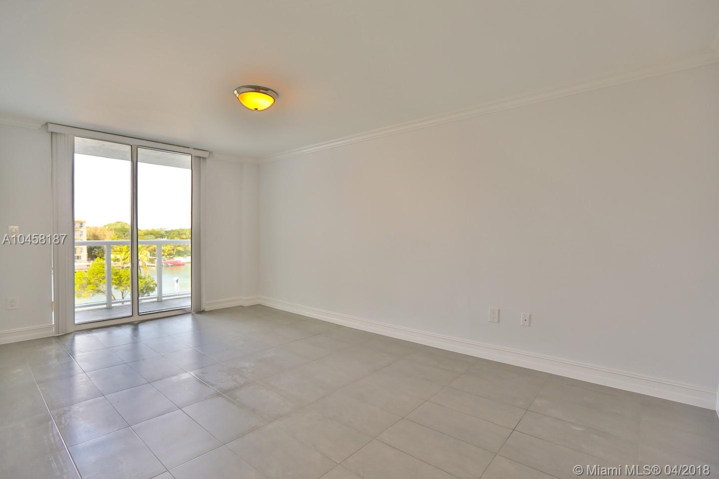 THE ROYAL CLUB CONDO - Residential Lease