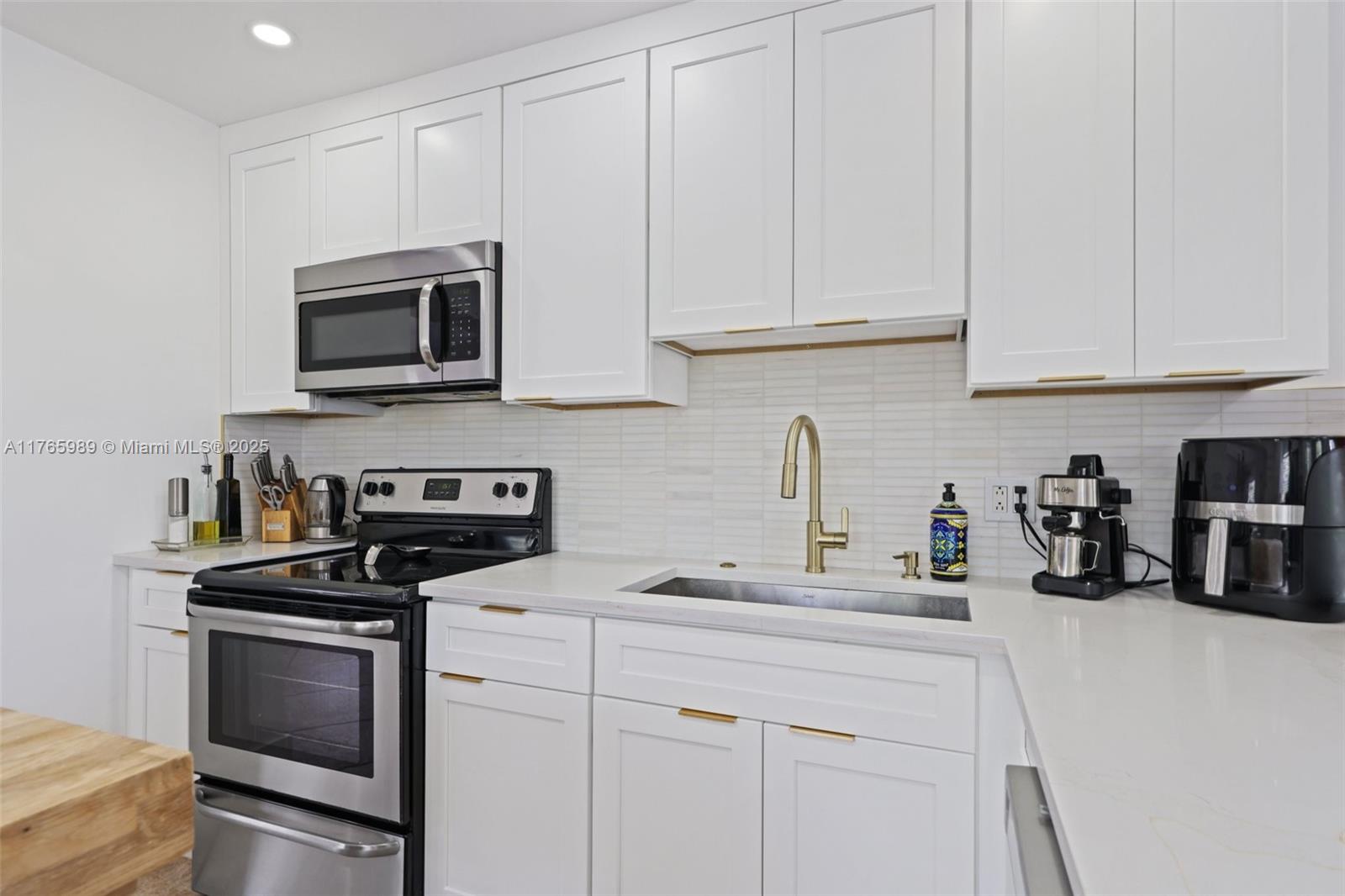 PALM BEACH FARMS CO 3 - Residential