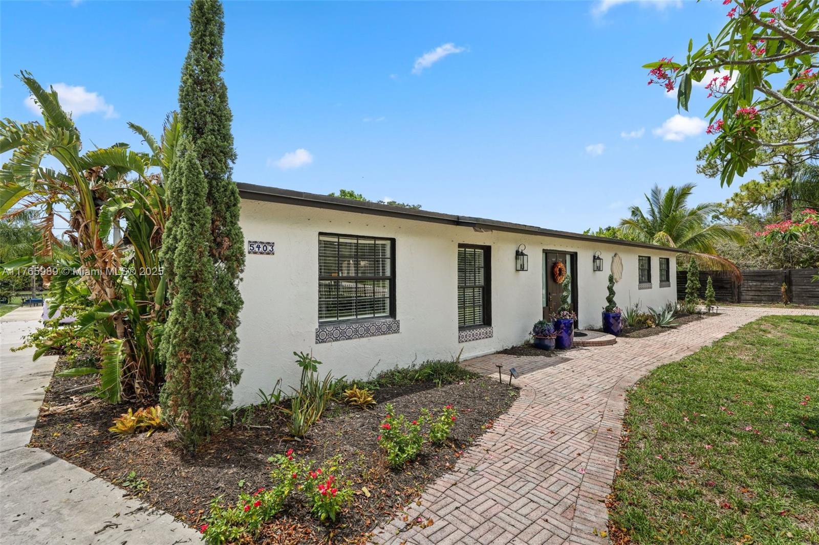 PALM BEACH FARMS CO 3 - Residential