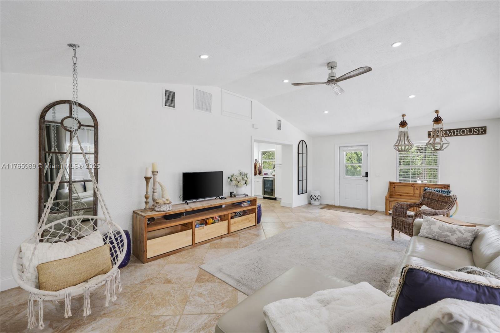 PALM BEACH FARMS CO 3 - Residential