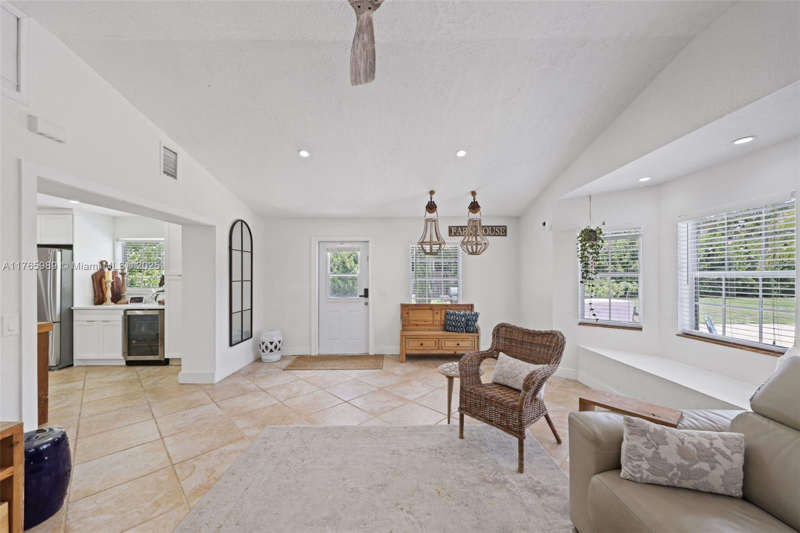 PALM BEACH FARMS CO 3 - Residential